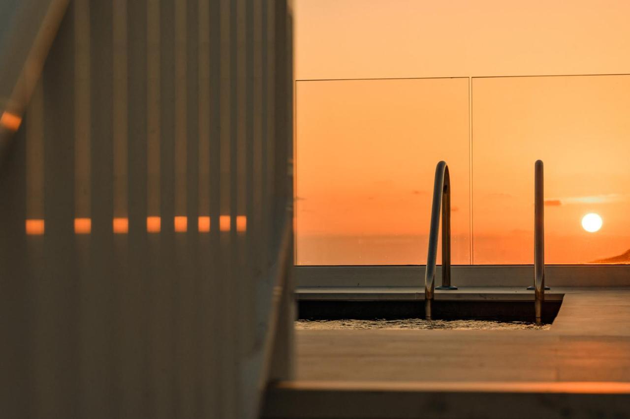 Anici Crt Penthouse 4 - With Private Rooftop Pool วิกตอเรีย ภายนอก รูปภาพ