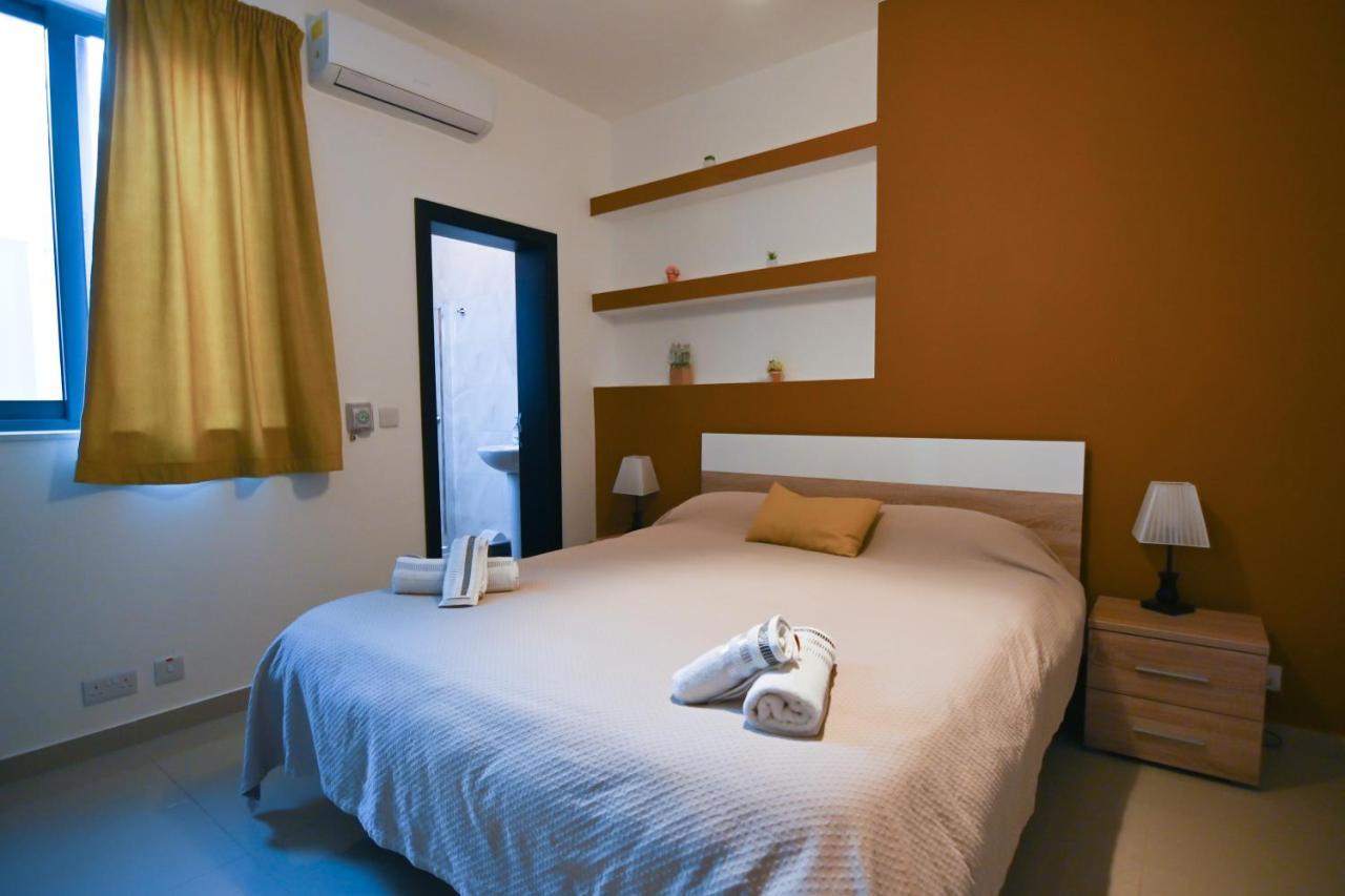 Anici Crt Penthouse 4 - With Private Rooftop Pool วิกตอเรีย ภายนอก รูปภาพ