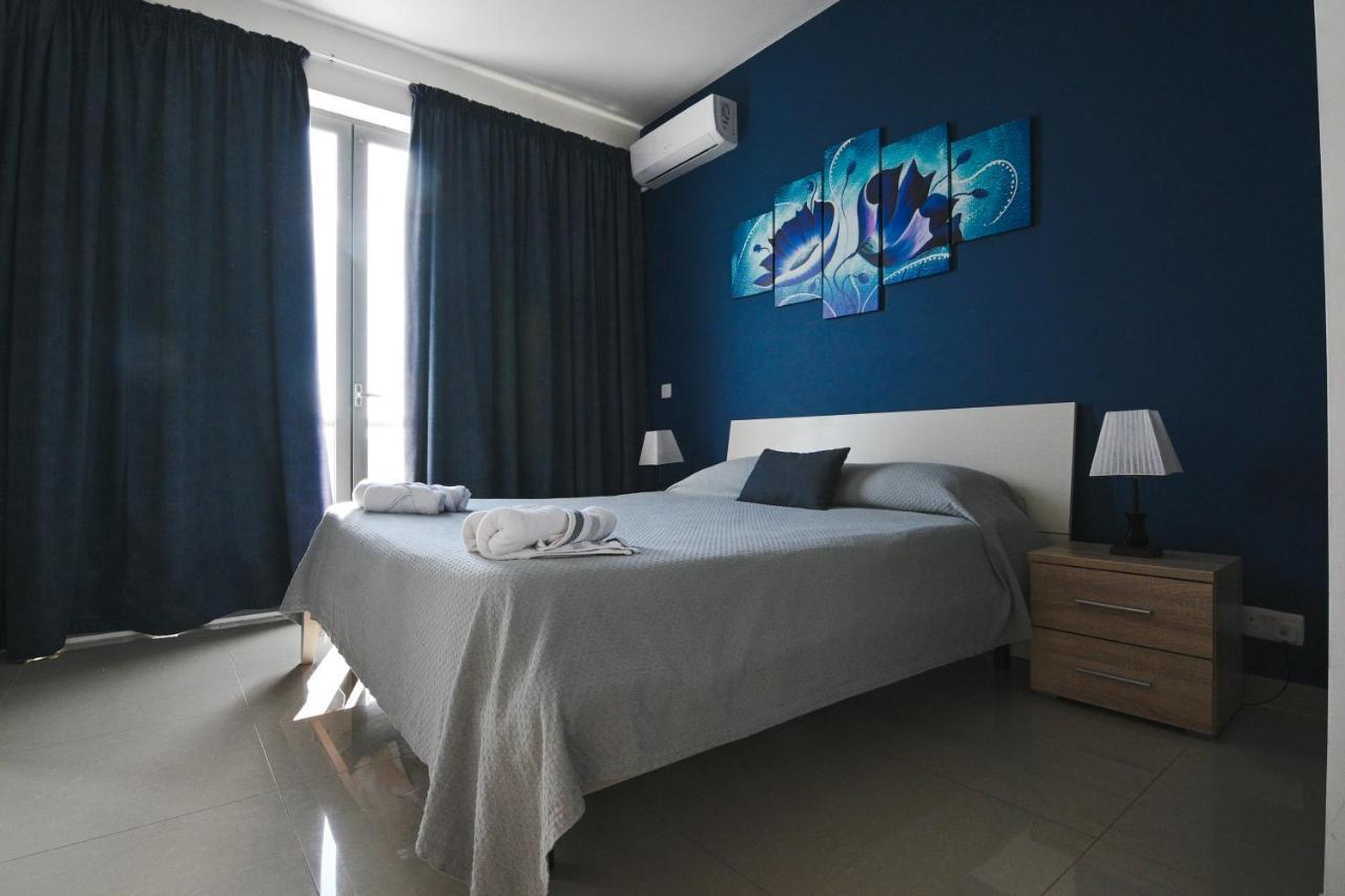 Anici Crt Penthouse 4 - With Private Rooftop Pool วิกตอเรีย ภายนอก รูปภาพ