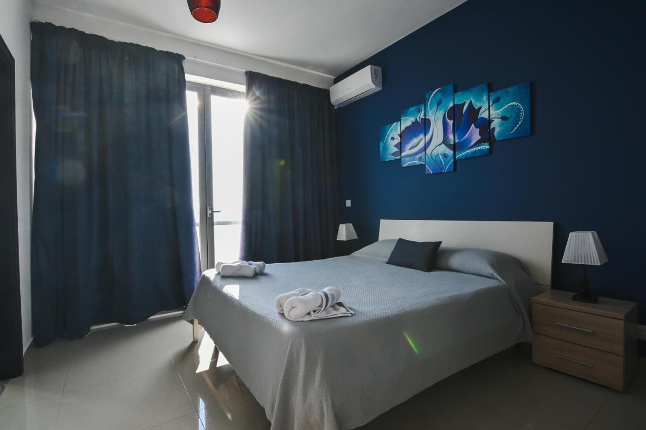 Anici Crt Penthouse 4 - With Private Rooftop Pool วิกตอเรีย ภายนอก รูปภาพ