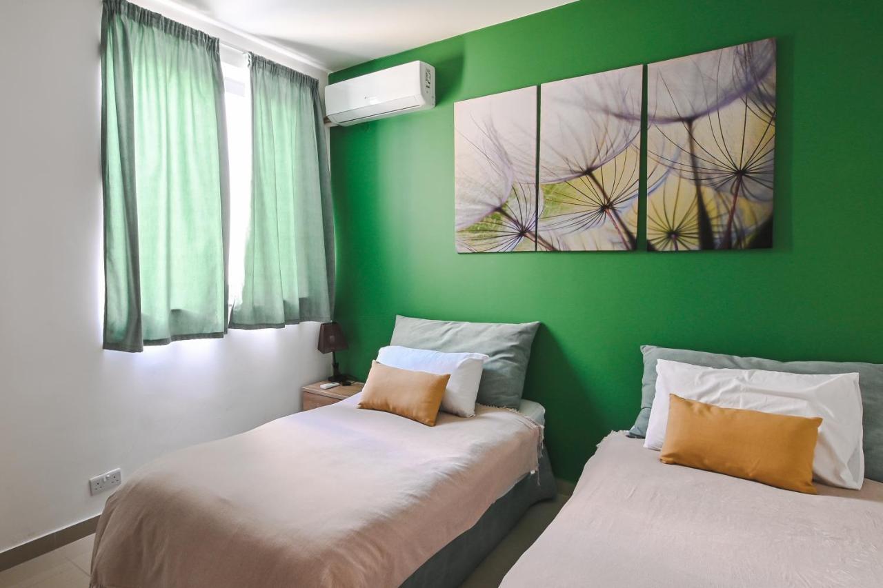 Anici Crt Penthouse 4 - With Private Rooftop Pool วิกตอเรีย ภายนอก รูปภาพ